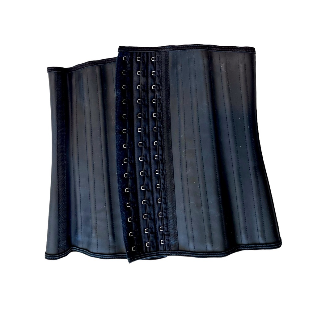 Small corset size 27